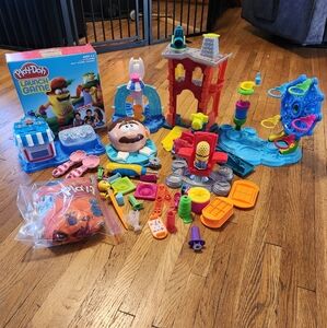 Play Doh Playsets Fire Station, Dentist, Barber, Ice Cream Shop, Launch Game